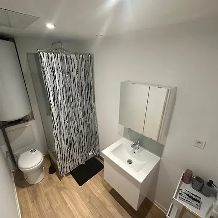 Apartment 4 Personnes Maximum *